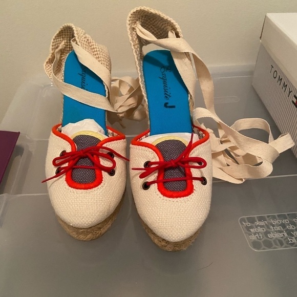 Size 6 wedge shoes with ankle tie wrap - Picture 1 of 7